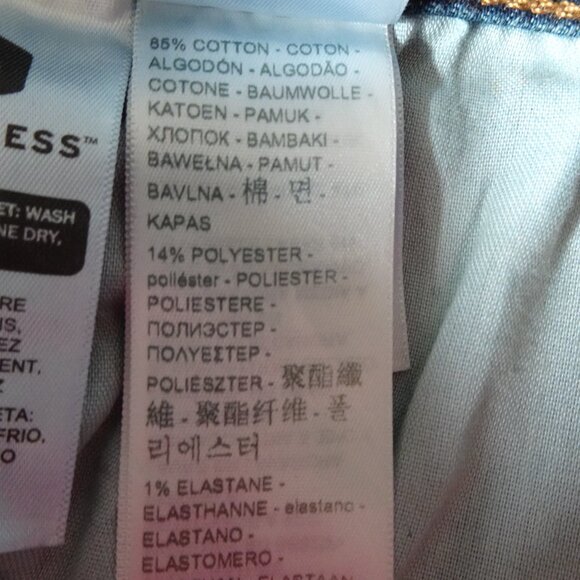 Levi's Mom Jeans Women's Size 26x29 Blue Denim Tapered High Rise Relaxed Fit - Picture 11 of 12